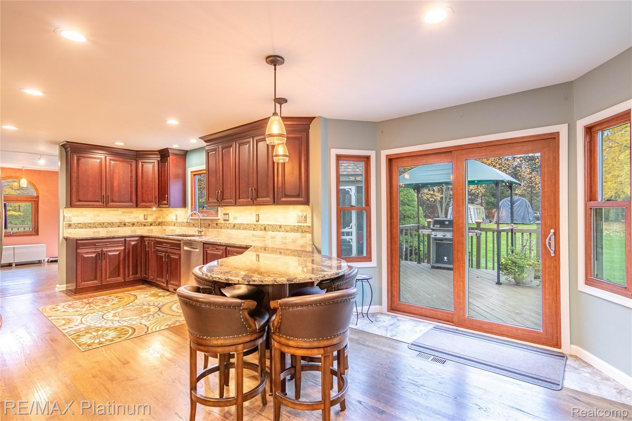 1732 North Hacker Road Howell, MI 48843 - Photo 37 of 74 33.Kitchen