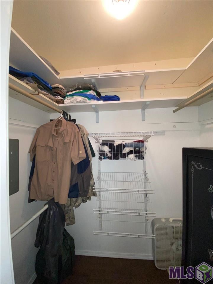 9968 Mint Drive Baton Rouge, LA 70809 - Photo 14 of 22 Master Closet