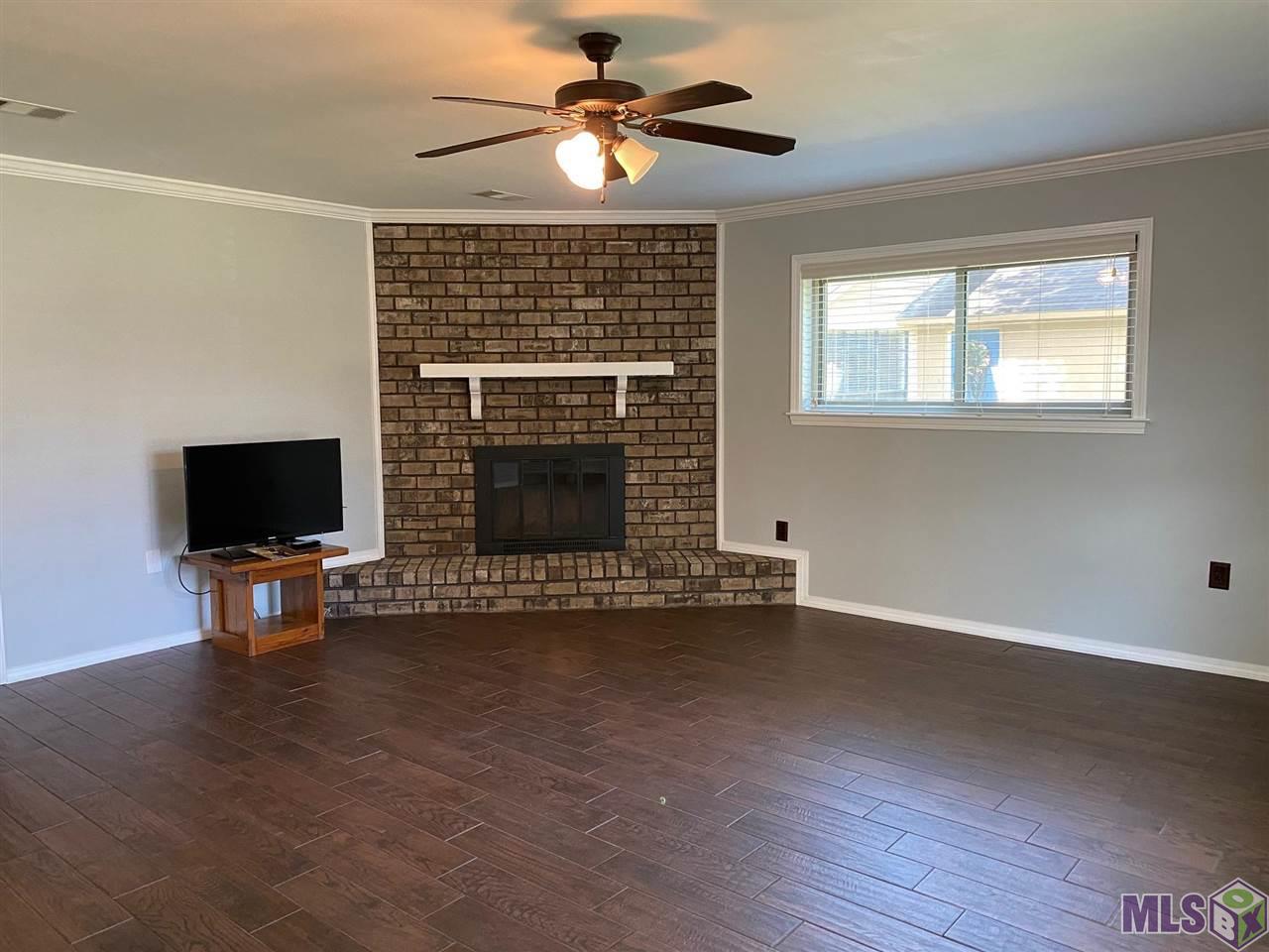 9968 Mint Drive Baton Rouge, LA 70809 - Photo 3 of 22 Gallery Image 3