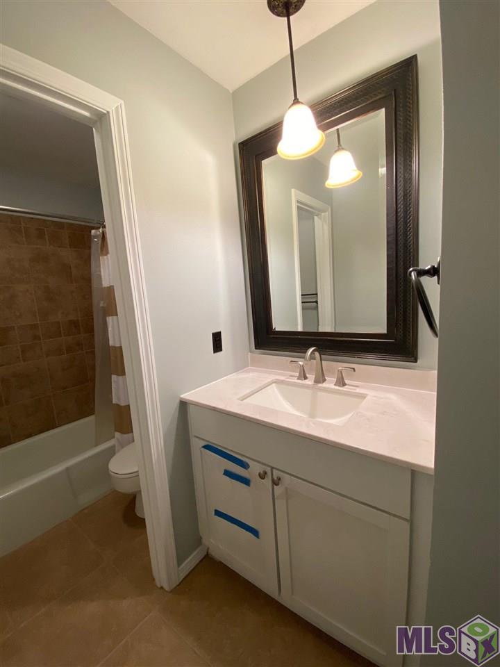 9968 Mint Drive Baton Rouge, LA 70809 - Photo 9 of 22 Hall Bath