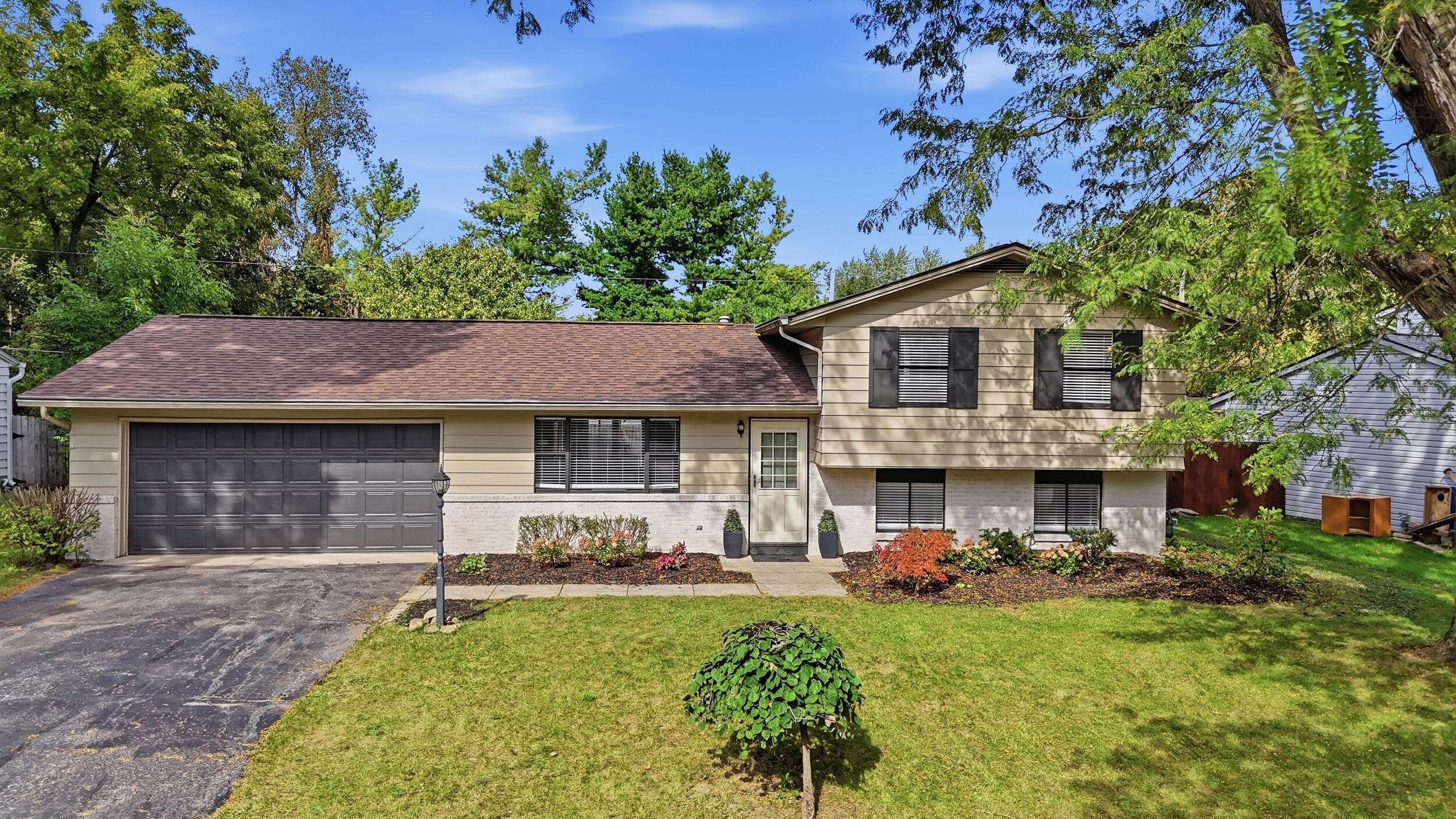 6747 Merwin Road East Columbus, OH 43235 - Photo 3 of 38 36_dji_20261001143516_0962_d
