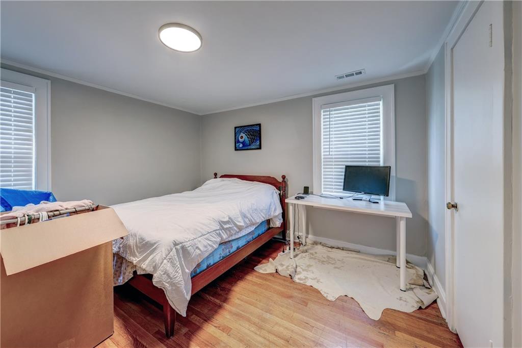 6108 Rockhill Road Kansas City, MO 64110 - Photo 15 of 27