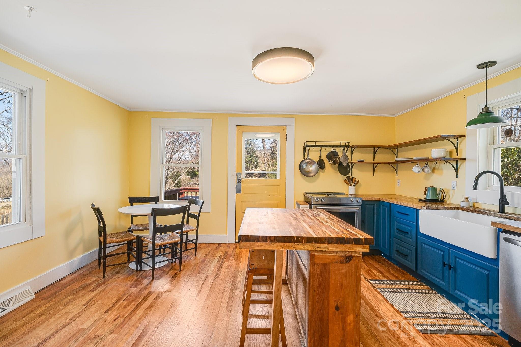 323 Emma Road Asheville, NC 28806 - Photo 14 of 34 Gallery Image 14
