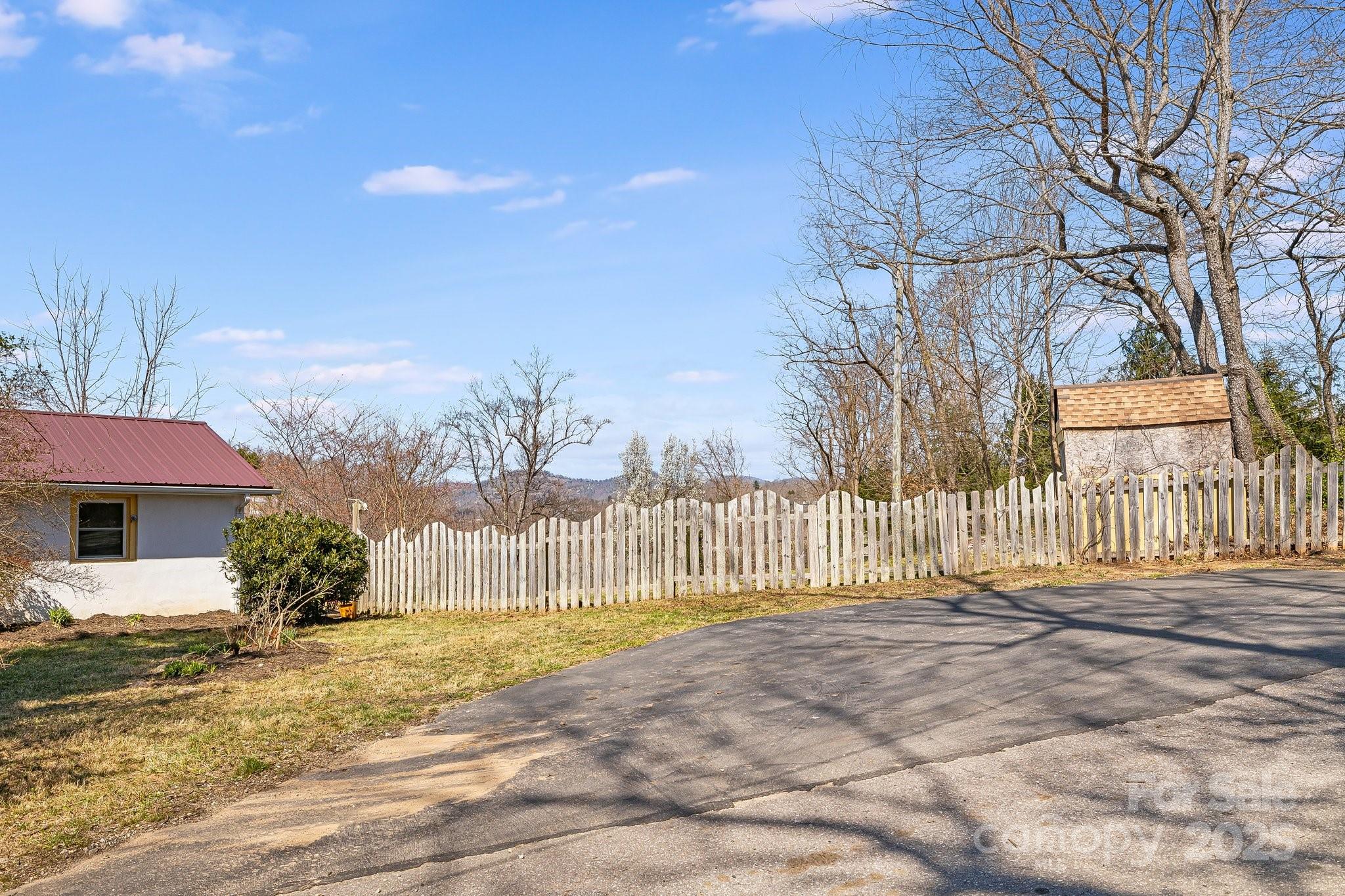 323 Emma Road Asheville, NC 28806 - Photo 34 of 34 Gallery Image 34