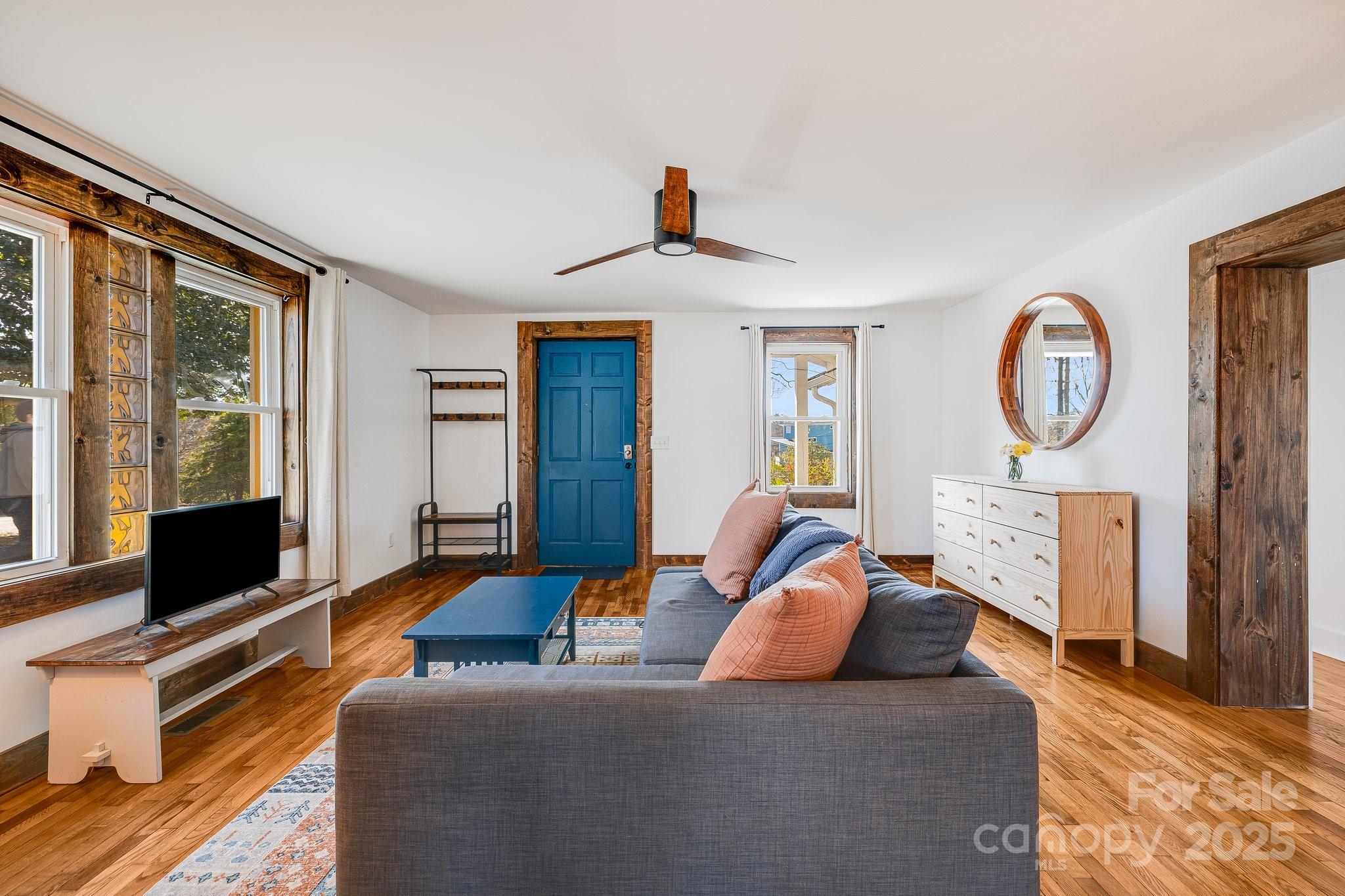 323 Emma Road Asheville, NC 28806 - Photo 7 of 34 Gallery Image 7
