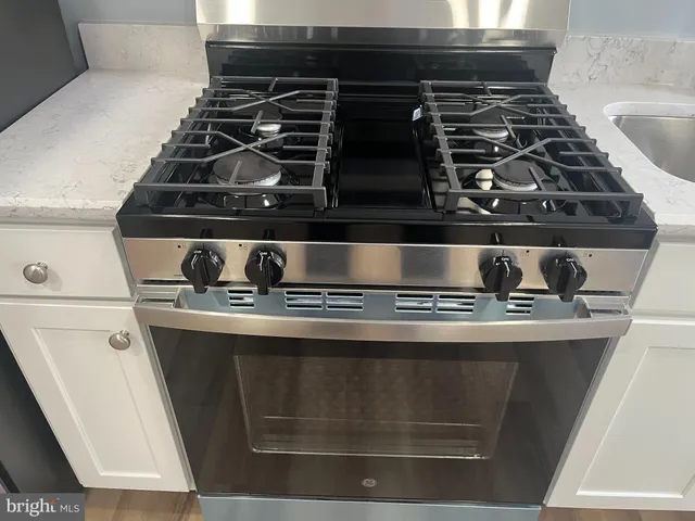 a close view of stove top oven