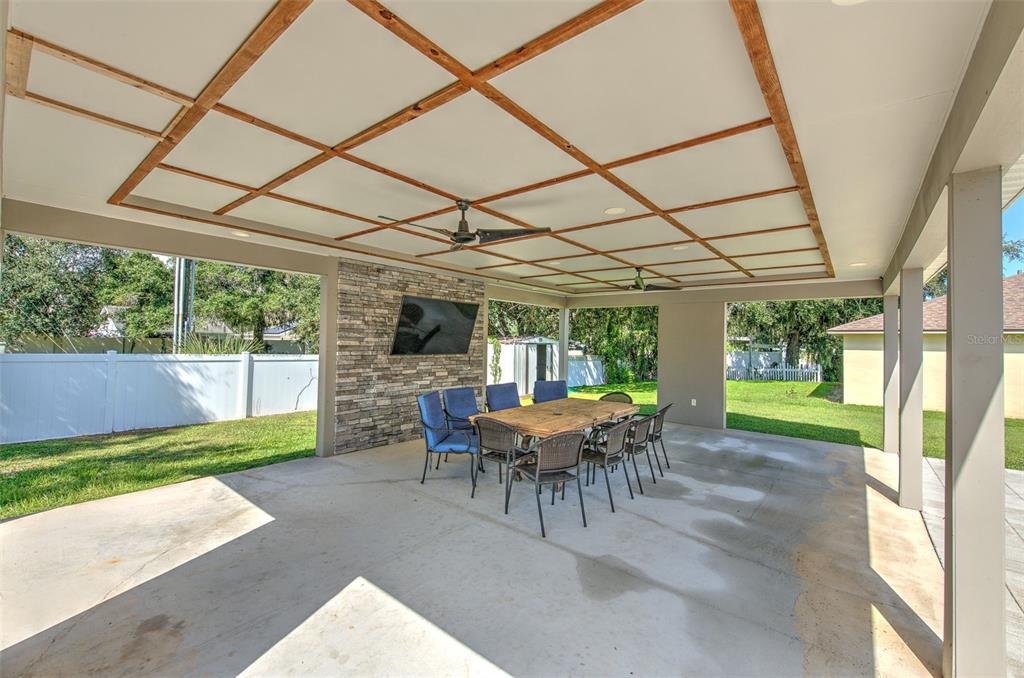 319 Abigail Road Plant City, FL 33563 - Photo 5 of 35 Gallery Image 5