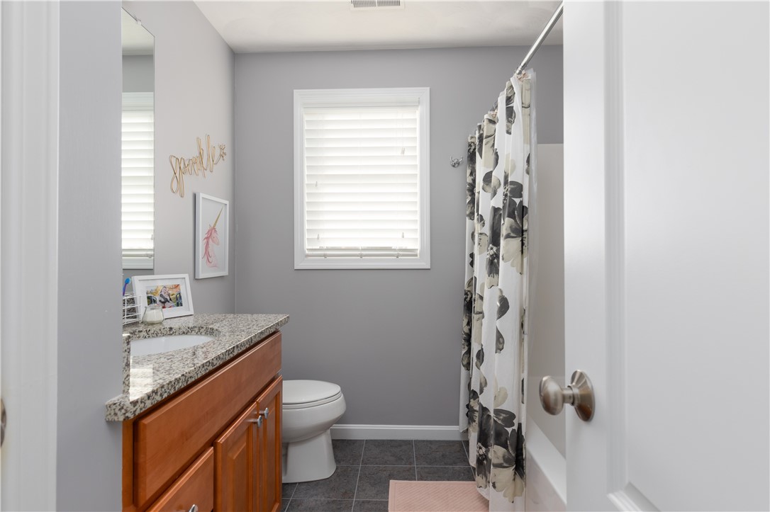 53 Oak View Drive Cranston, RI 02921 - Photo 22 of 41