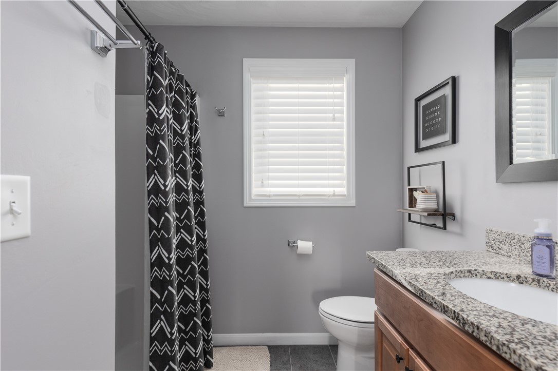 53 Oak View Drive Cranston, RI 02921 - Photo 27 of 41