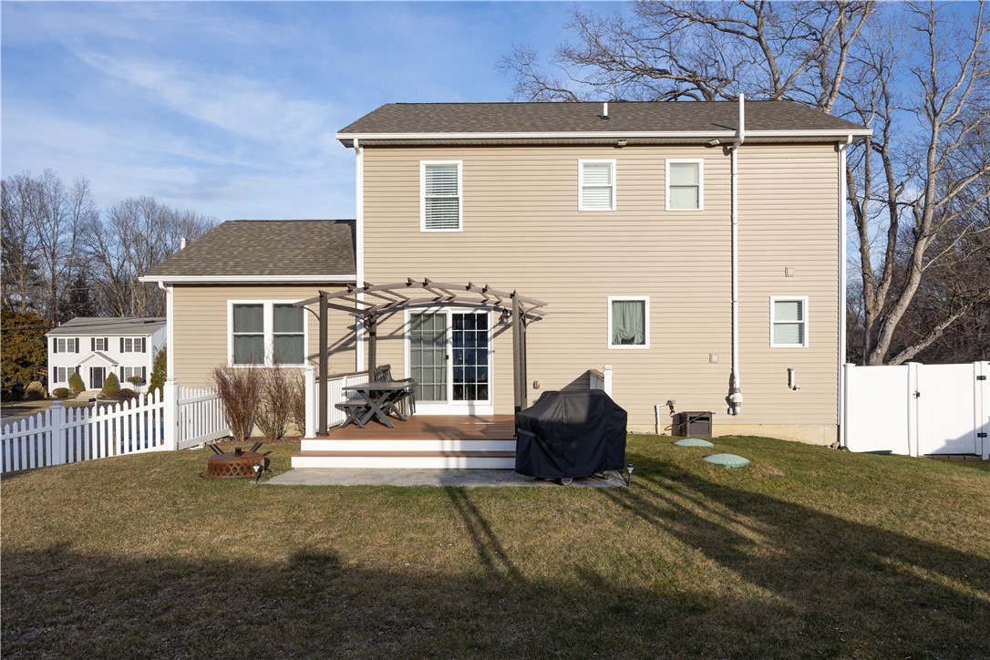 53 Oak View Drive Cranston, RI 02921 - Photo 32 of 41