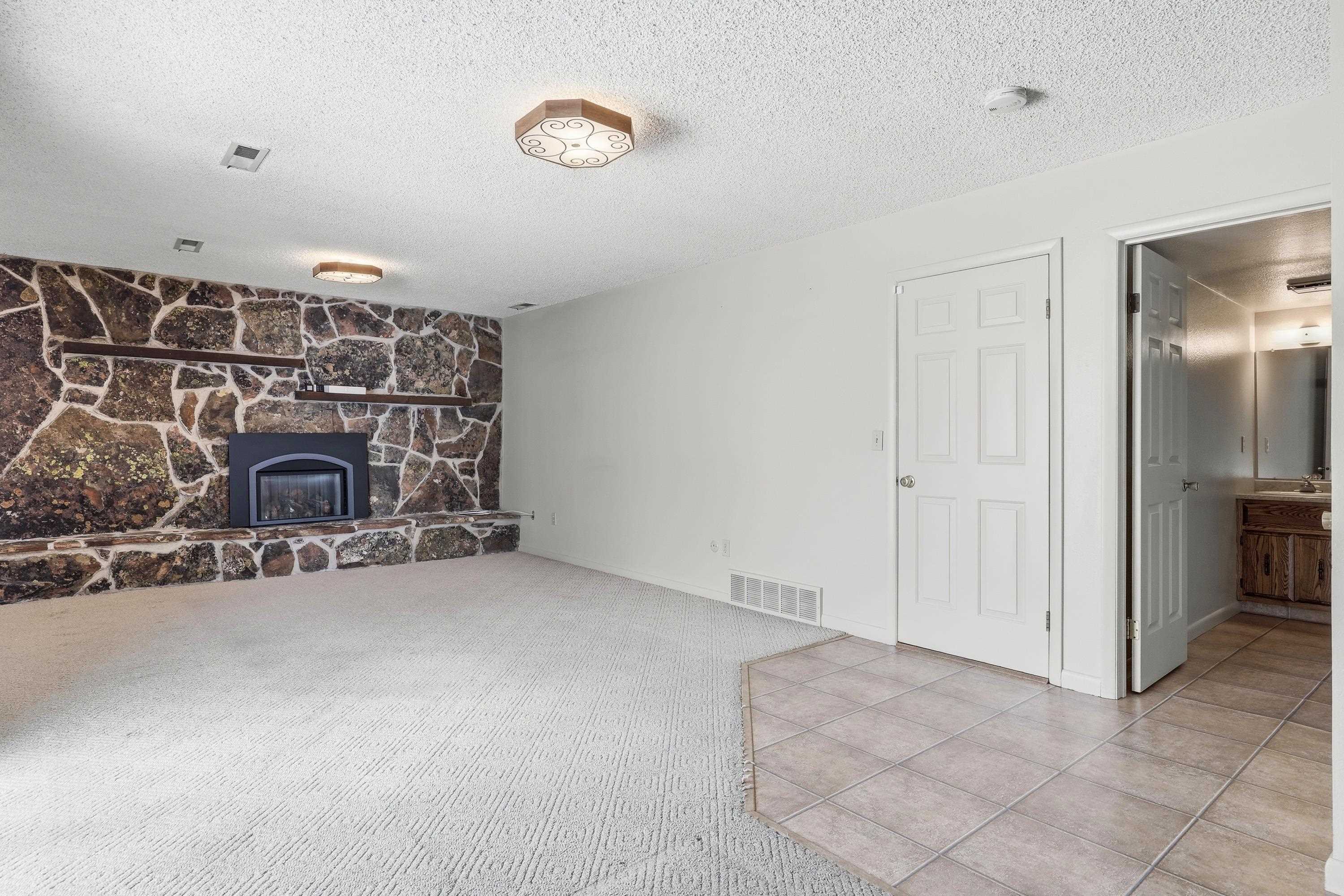 4560 Clyde Casper, WY 82609 - Photo 3 of 27