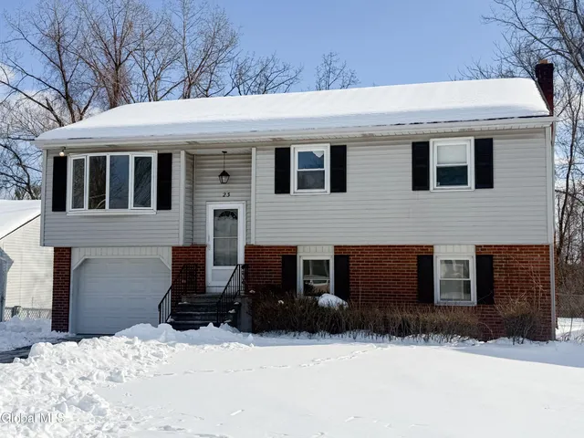 $249,000 | 23 Daniel Street, East Greenbush, NY 12144