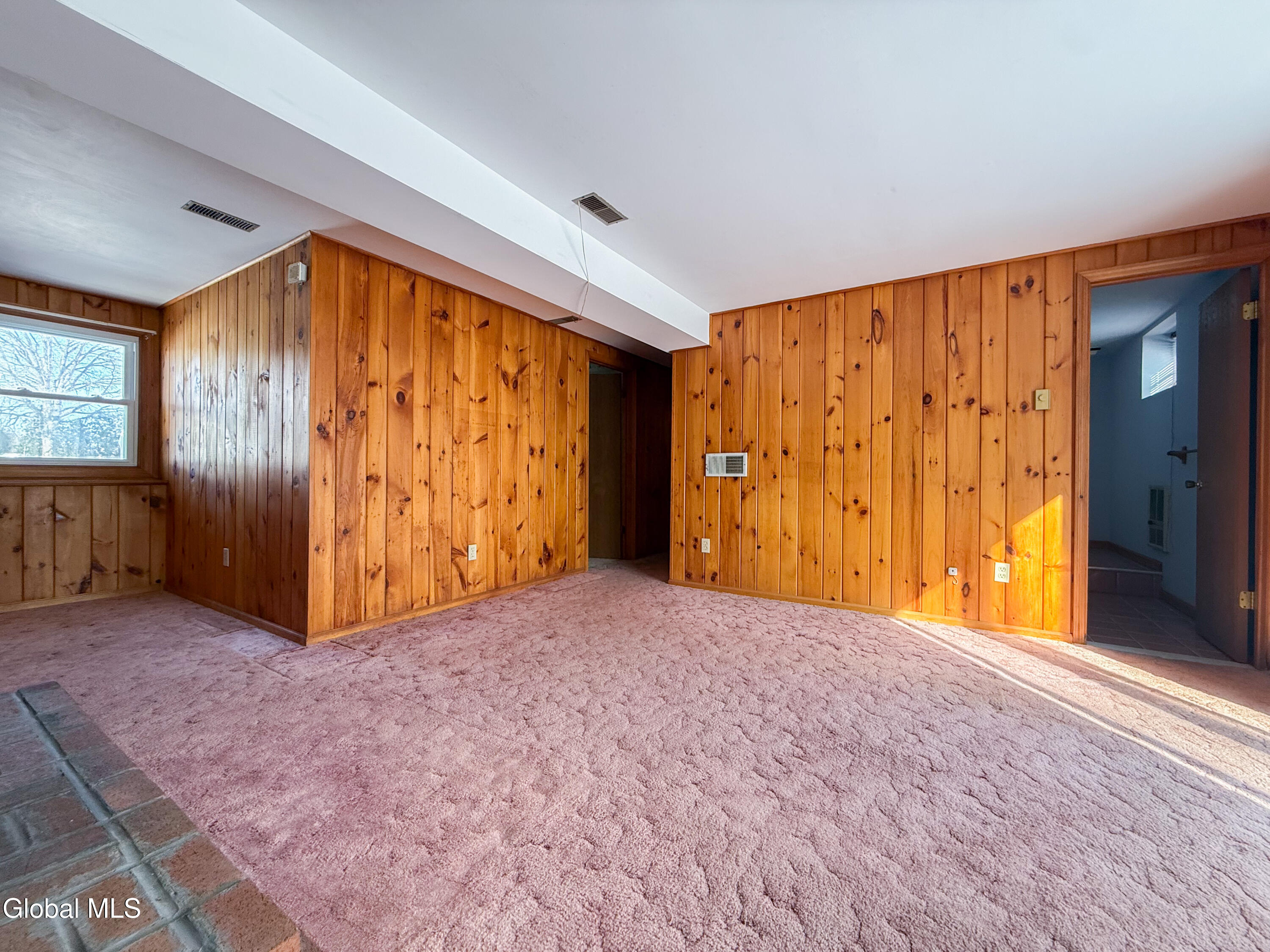 23 Daniel Street East Greenbush, NY 12144 - Photo 12 of 21 23-daniel-12-fr