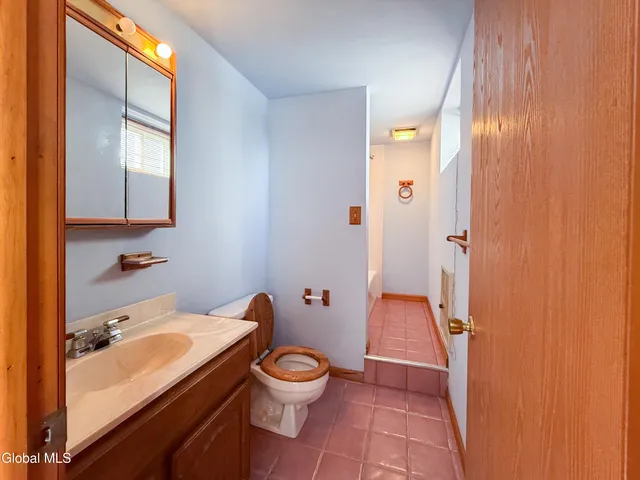 $249,000 | 23 Daniel Street, East Greenbush, NY 12144