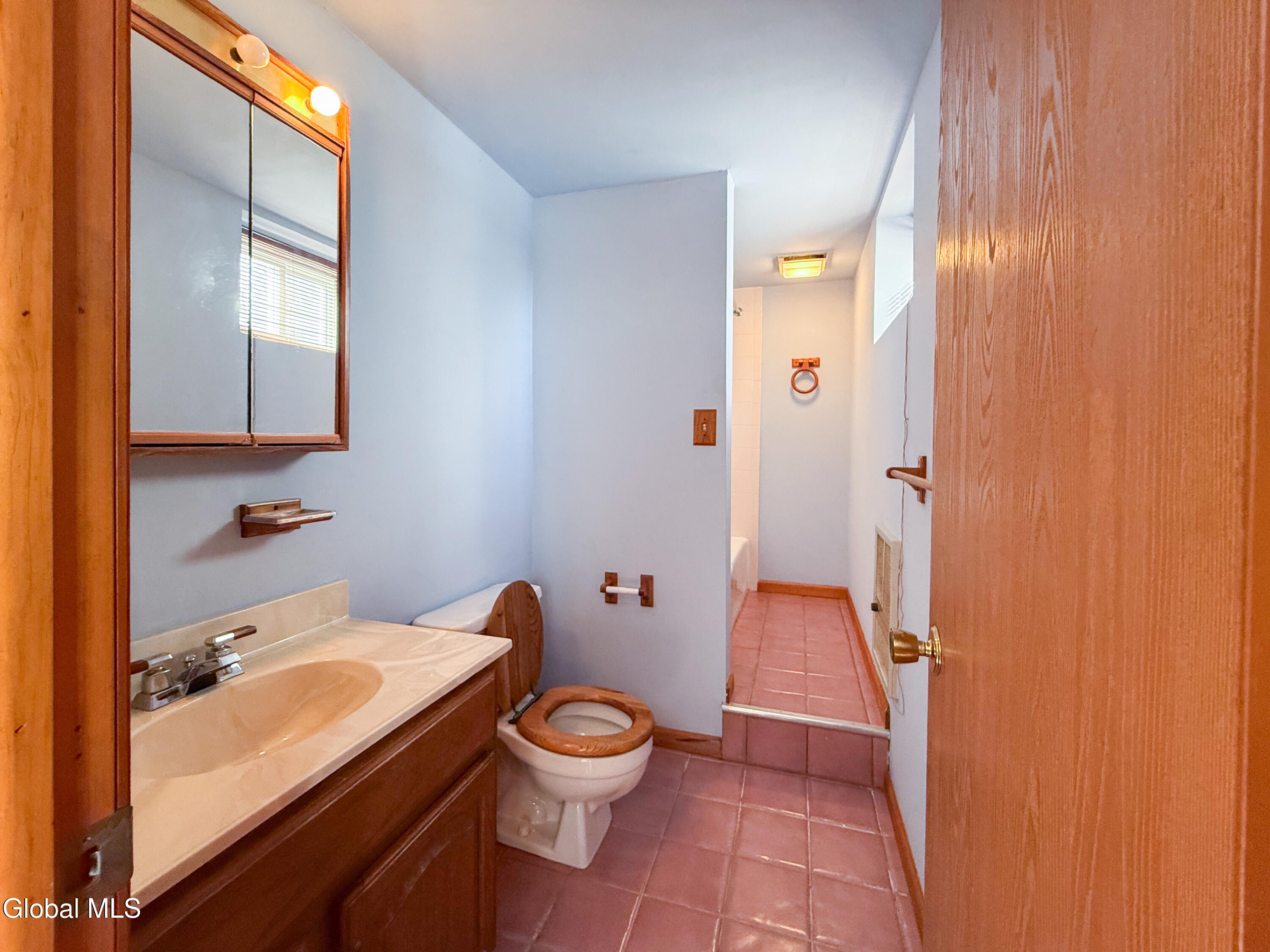 23 Daniel Street East Greenbush, NY 12144 - Photo 13 of 21 23-daniel-13-br