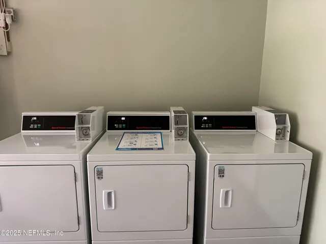 $174,000 | 1071 Edgewood Avenue South, Unit 401, Jacksonville, FL 32205