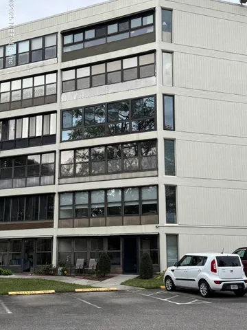 $174,000 | 1071 Edgewood Avenue South, Unit 401, Jacksonville, FL 32205