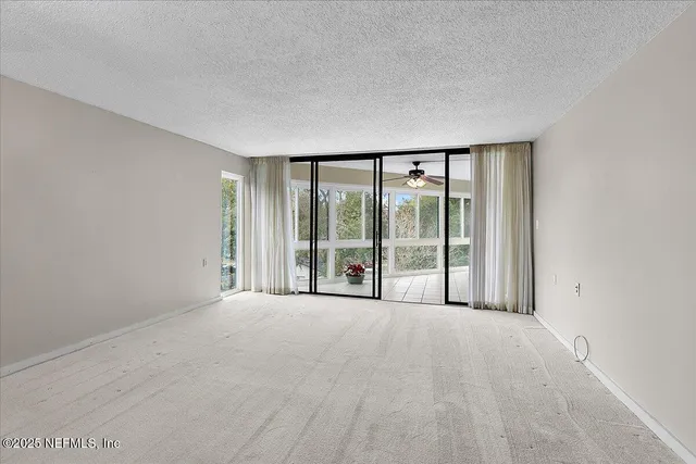 $174,000 | 1071 Edgewood Avenue South, Unit 401, Jacksonville, FL 32205