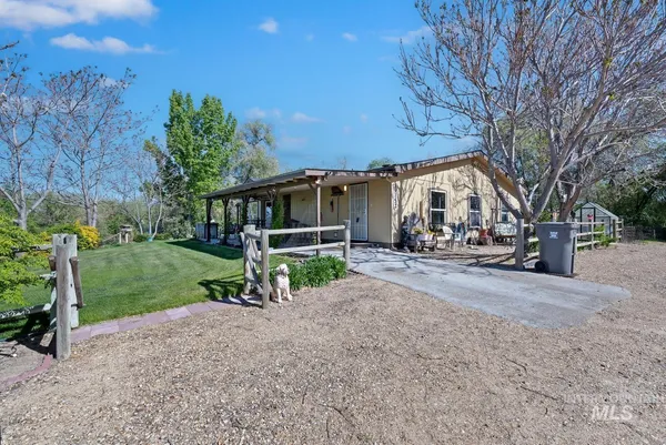 $799,900 | 19152 Marsing Road, Caldwell, ID 83607