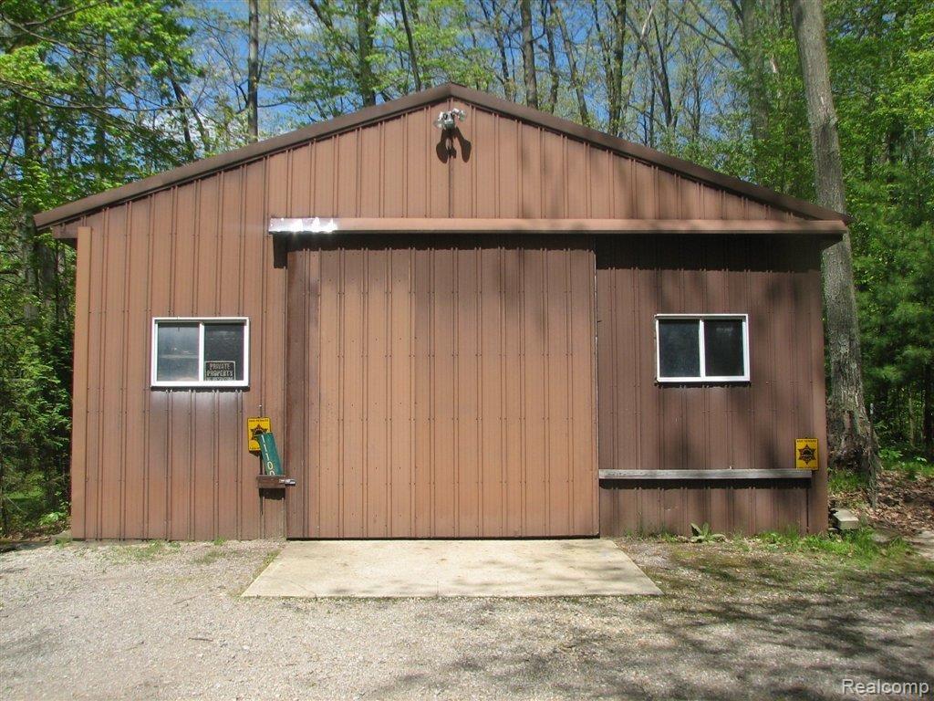 11100 Hensell Road Holly, MI 48442 - Photo 19 of 25 BARN
