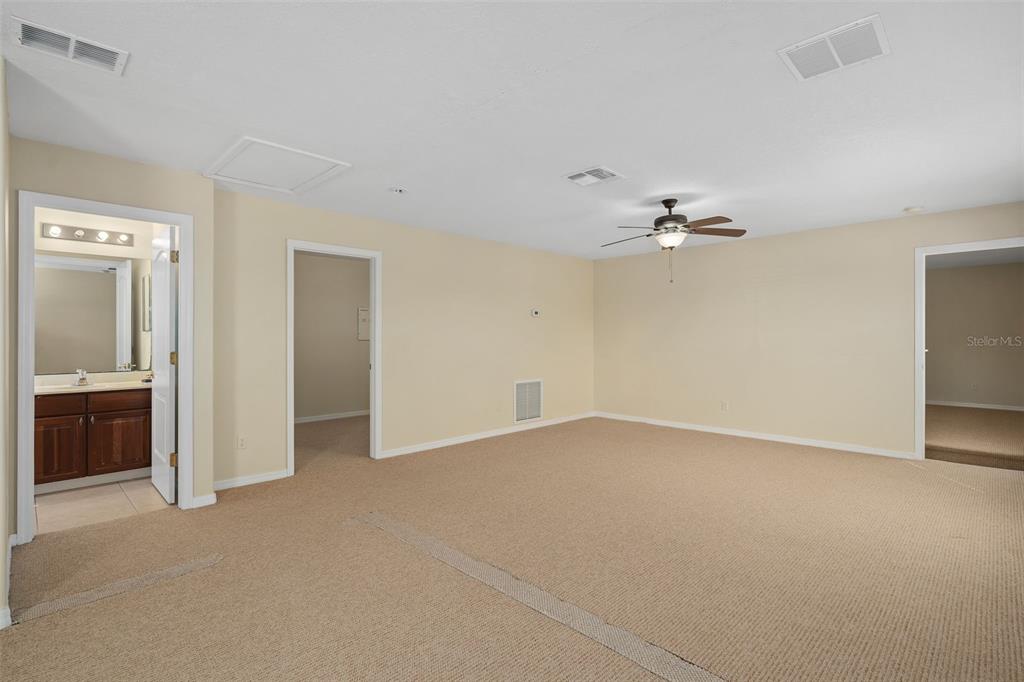 857 Timber Isle Drive Orlando, FL 32828 - Photo 34 of 54 a view of an empty room with a bathroom