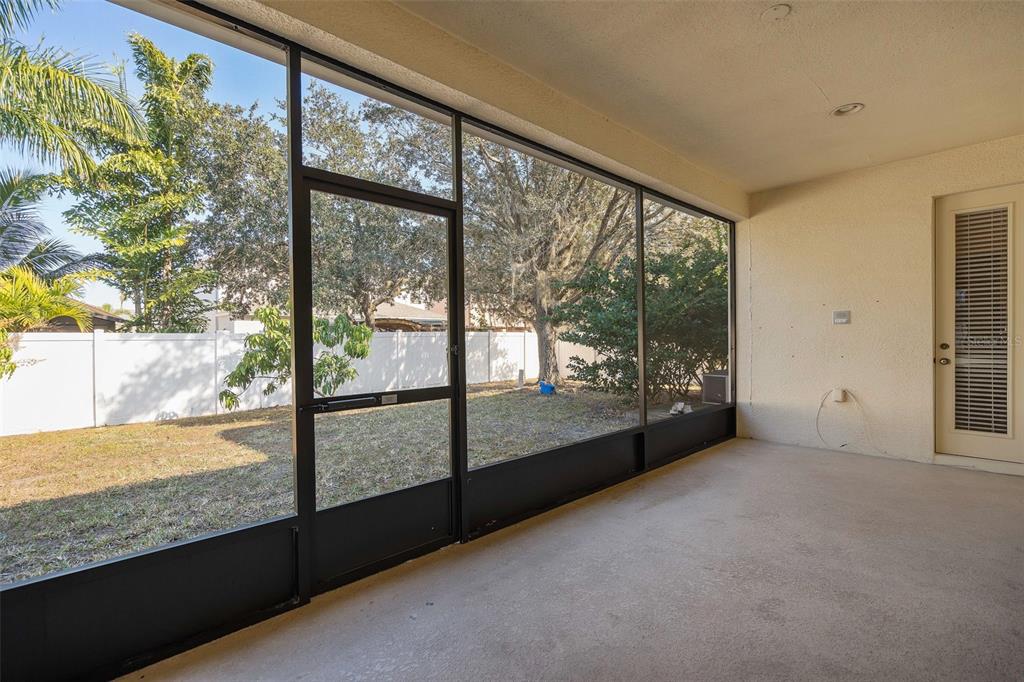 857 Timber Isle Drive Orlando, FL 32828 - Photo 37 of 54 a view of a big room with an empty room