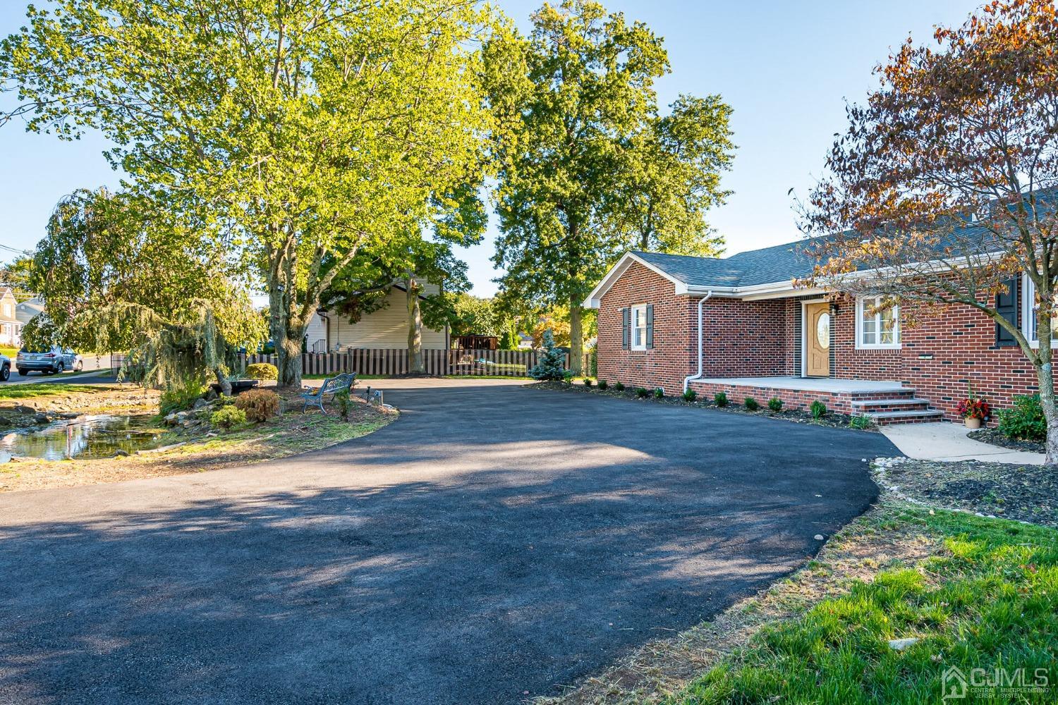 38 New Brooklyn Road Edison, NJ 08817 - Photo 2 of 39 a view of backyard of house with green space