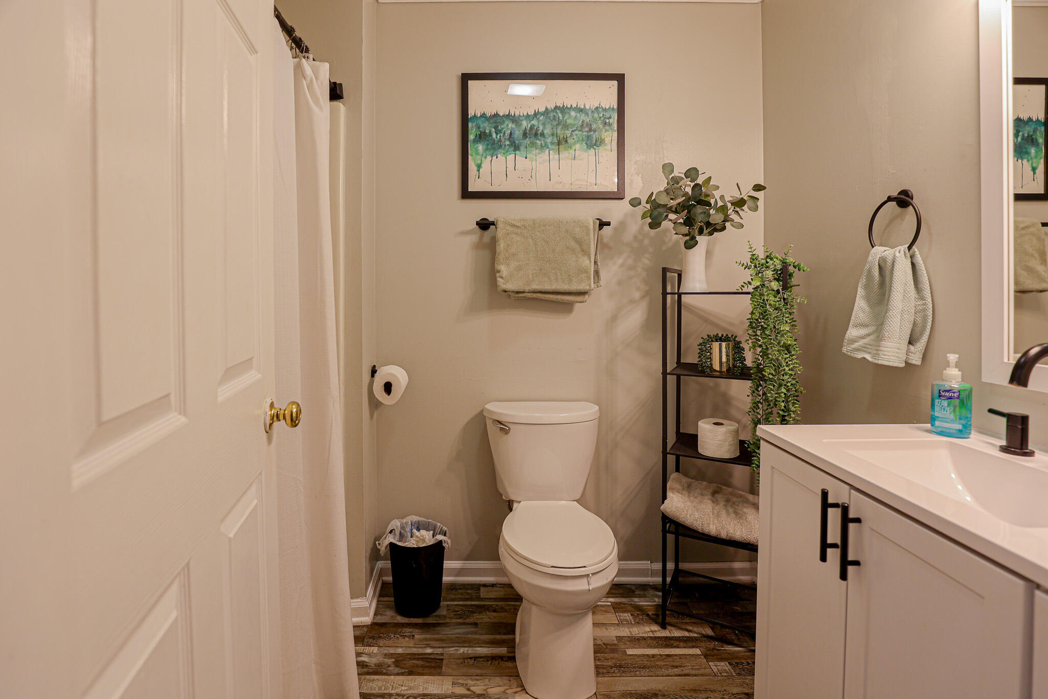6765 Ivo Wurth Road Paducah, KY 42001 - Photo 34 of 44 Bathroom
