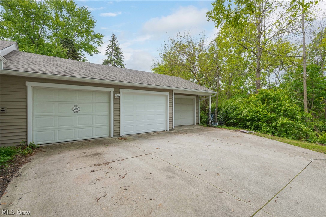 1416 East Bogart Road Sandusky, OH 44870 - Photo 5 of 48