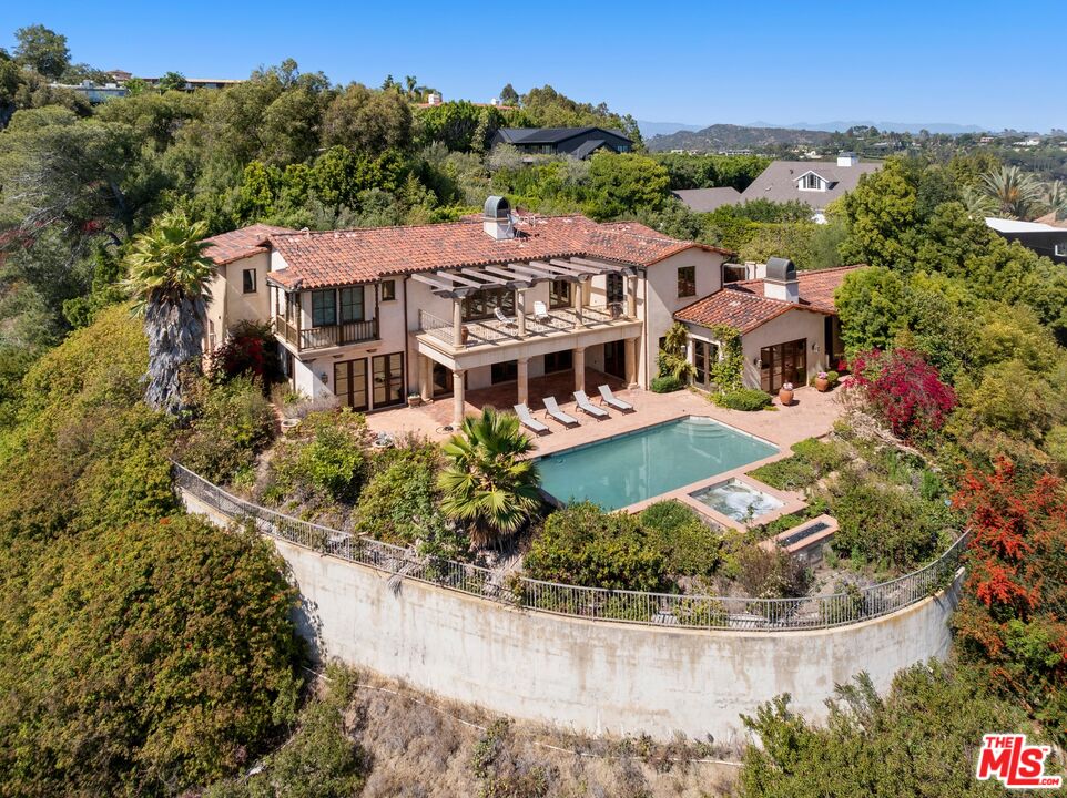 1111 Stradella Road Los Angeles, CA 90077 - Photo 36 of 37