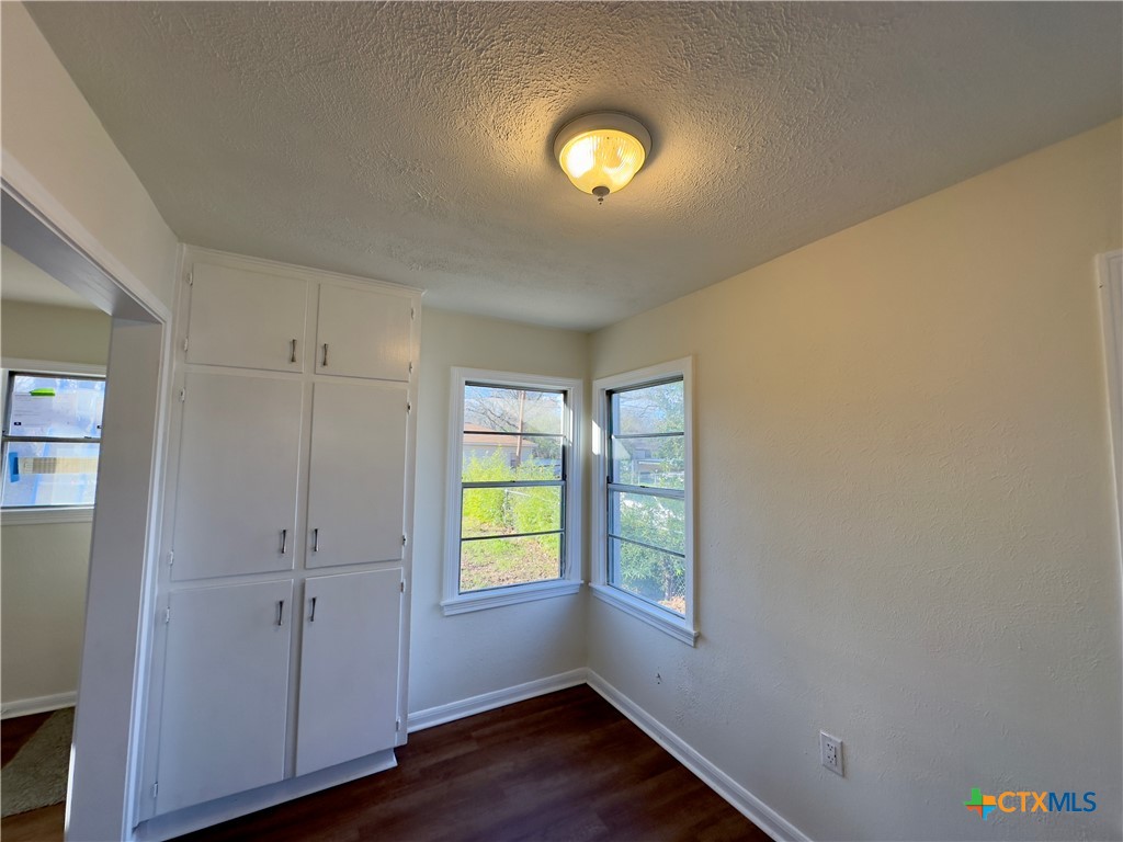 1002 North 12th Street Temple, TX 76501 - Photo 4 of 15