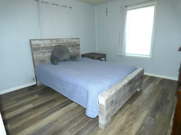 $1,800 | 1101 East College Street, Llano, TX 78643