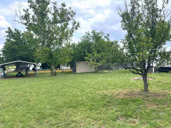$1,800 | 1101 East College Street, Llano, TX 78643