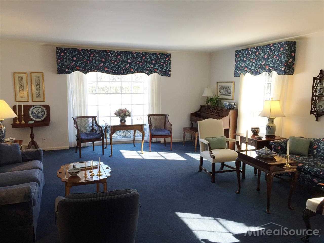 1003 Bishop Road Grosse Pointe Park, MI 48230 - Photo 4 of 40