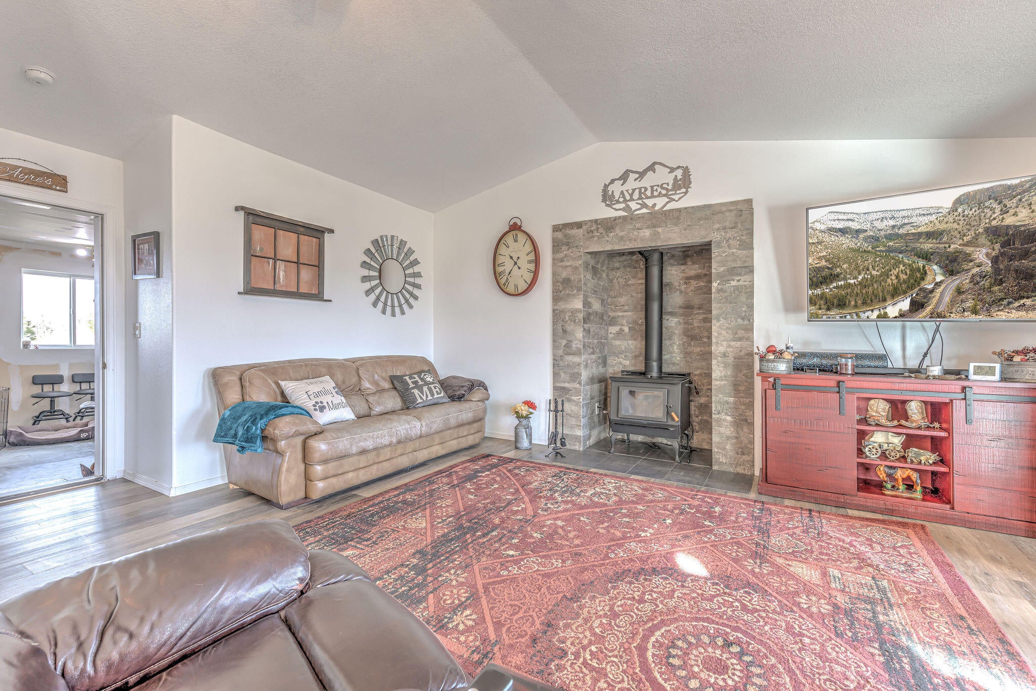 7264 North Vista View Road Prineville, OR 97754 - Photo 15 of 47 090A2579_80_81_82_83-Edit