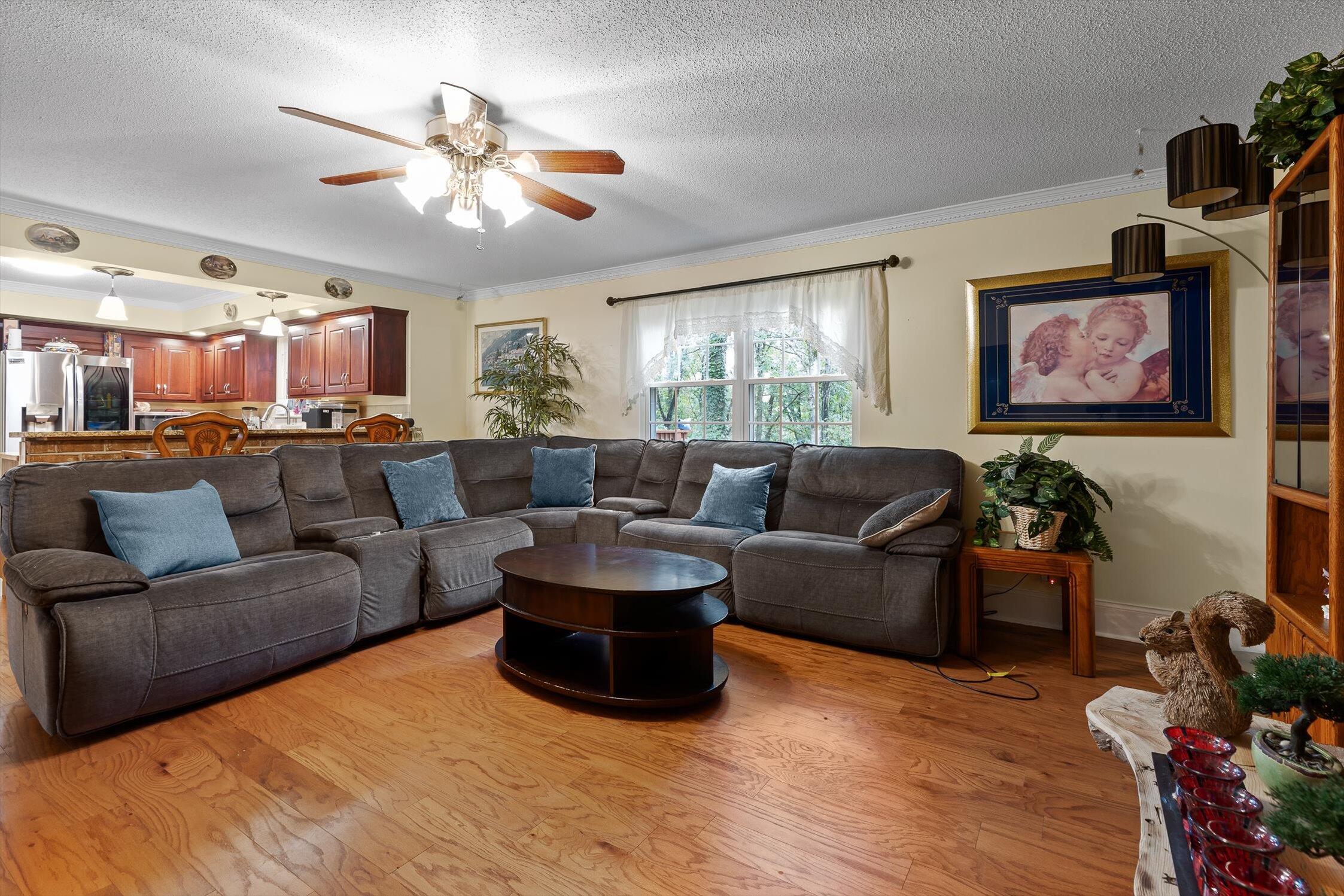 7825 Cove Ridge Drive Hixson, TN 37343 - Photo 10 of 31 20-Cove Ridge-23