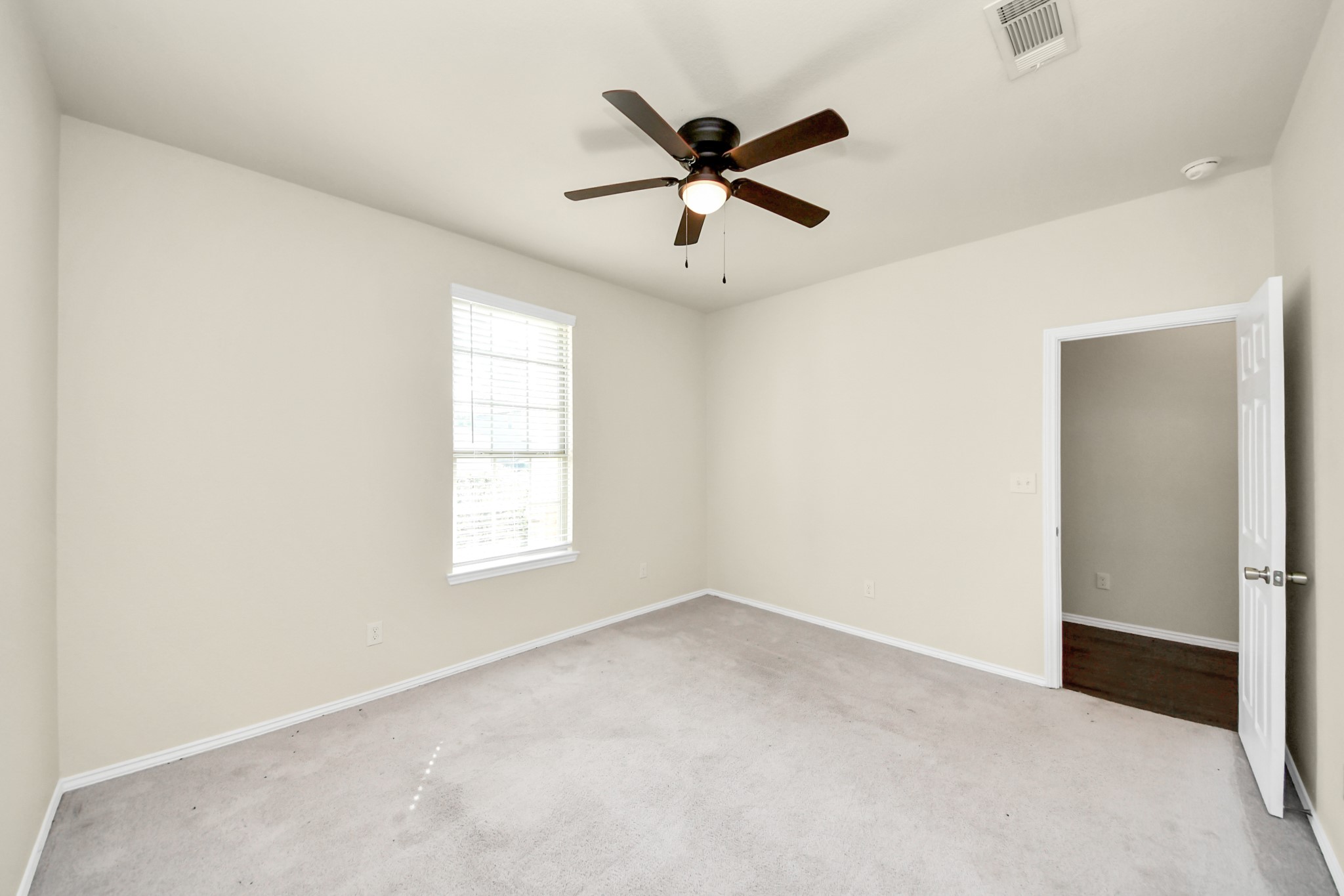 4252 Pine Still Road Conroe, TX 77304 - Photo 19 of 28 Gallery Image 19