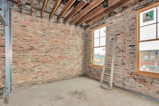 $349,900 | 801-805 1st Street, LaSalle, IL 61301