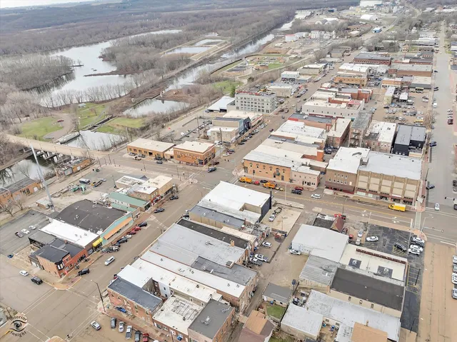 $349,900 | 801-805 1st Street, LaSalle, IL 61301