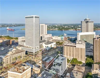 $3,900,000 | 416 Common Street, Unit PHB, New Orleans, LA 70130