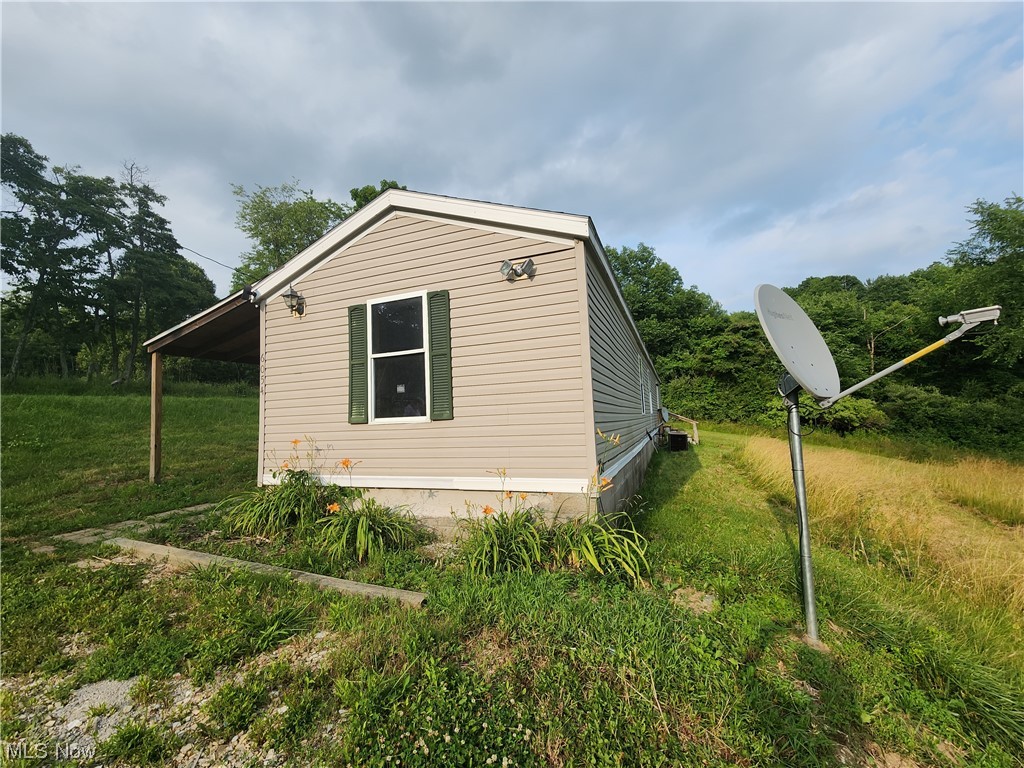 6054 Factor Road Southwest Sherrodsville, OH 44675 - Photo 5 of 15