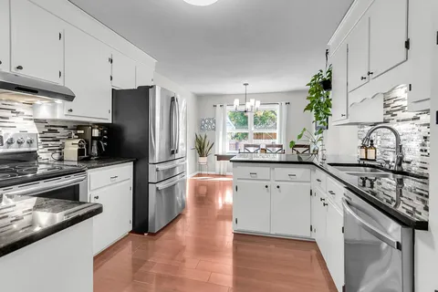 $685,000 | 1502 Candlewood Drive, Mount Pleasant, SC 29464