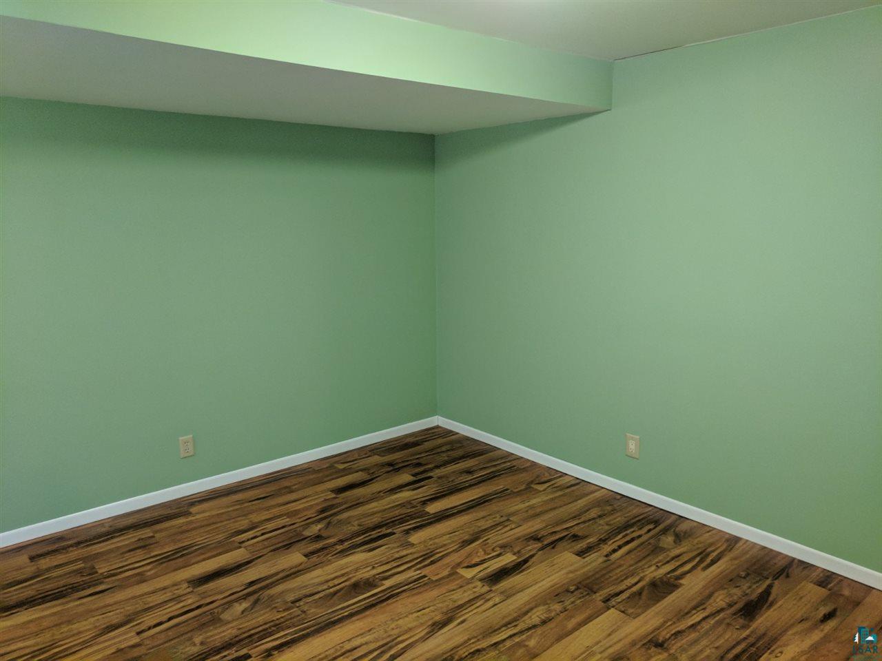 5031 Oneida Street Duluth, MN 55804 - Photo 14 of 23 Gallery Image 14