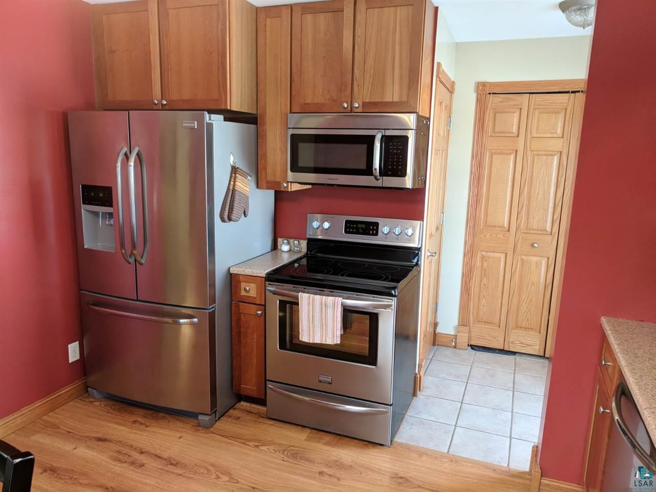 5031 Oneida Street Duluth, MN 55804 - Photo 5 of 23 Gallery Image 5