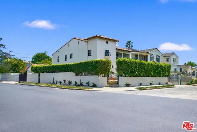 $2,750,000 | 588 North Gower Street, Los Angeles, CA 90004
