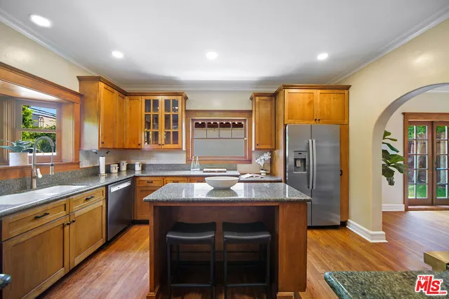 $2,750,000 | 588 North Gower Street, Los Angeles, CA 90004