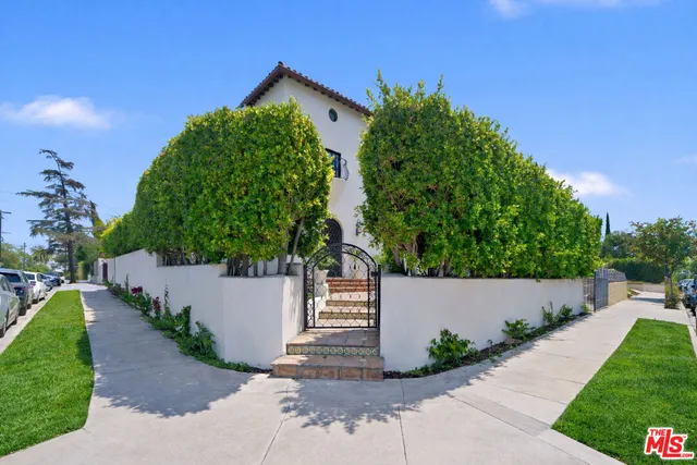 $2,750,000 | 588 North Gower Street, Los Angeles, CA 90004