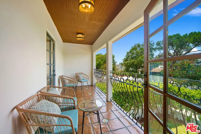 $2,750,000 | 588 North Gower Street, Los Angeles, CA 90004