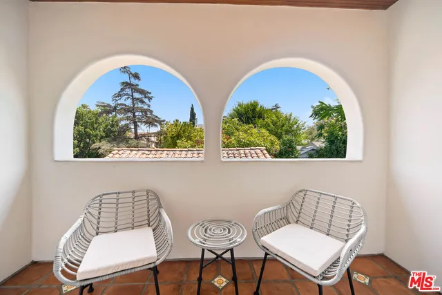 $2,750,000 | 588 North Gower Street, Los Angeles, CA 90004