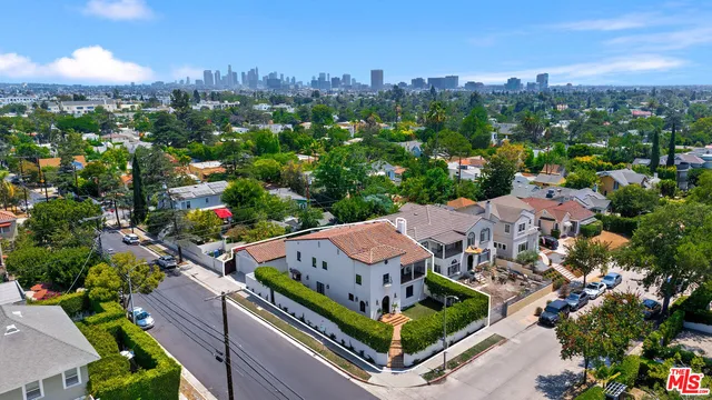 $2,750,000 | 588 North Gower Street, Los Angeles, CA 90004